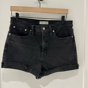 Madewell black denim shorts. Size 29. Good condition.